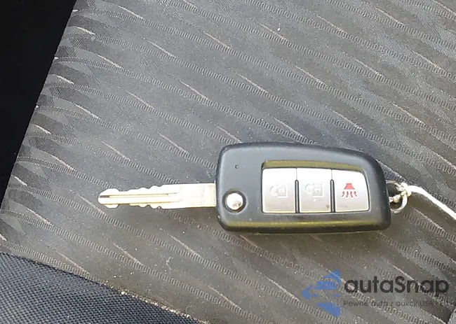 JN8AT2MV7HW003407: 43384957