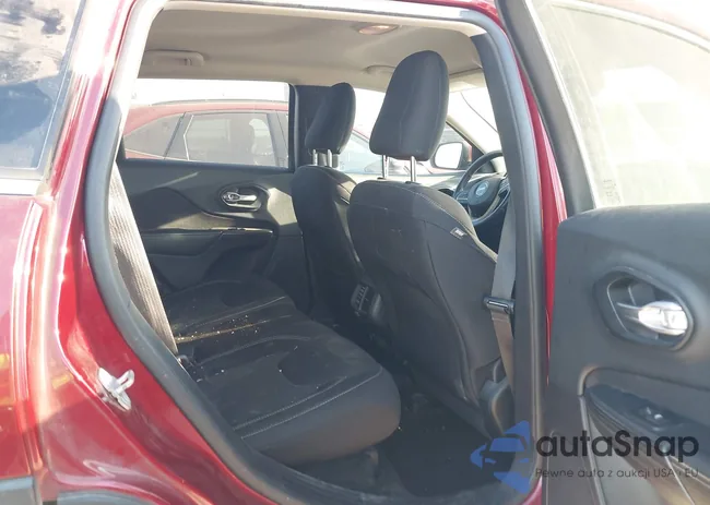 1C4PJLCB0FW616426: 43385064