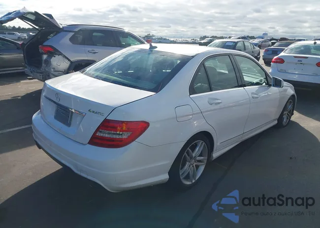 WDDGF8AB2DR243862: 43385092