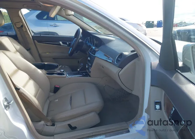 WDDGF8AB2DR243862: 43385092