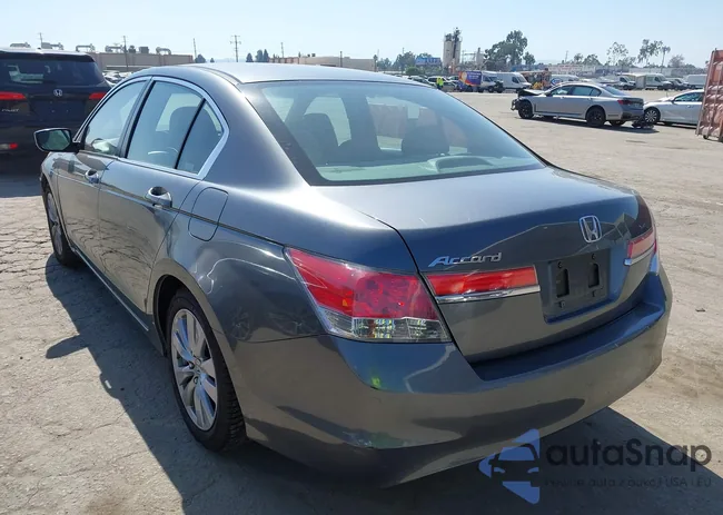 1HGCP2F75CA024996: 43385248