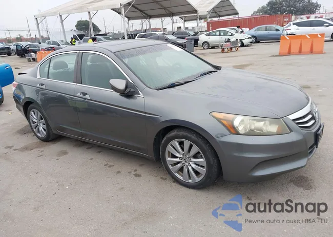 1HGCP2F72BA033380: 43384252