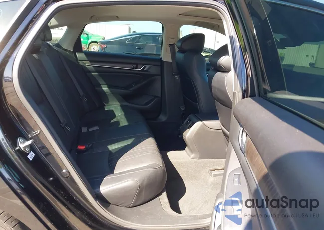 1HGCV1F90JA121876: 43384284