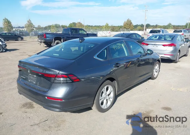 1HGCY1F2XRA024772: 43385940