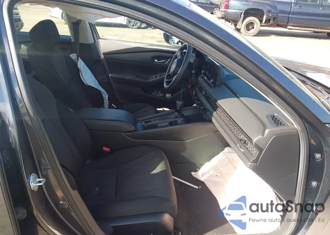 1HGCY1F2XRA024772: 43385940