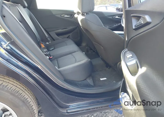 1G1ZB5ST3PF243596: 43386040