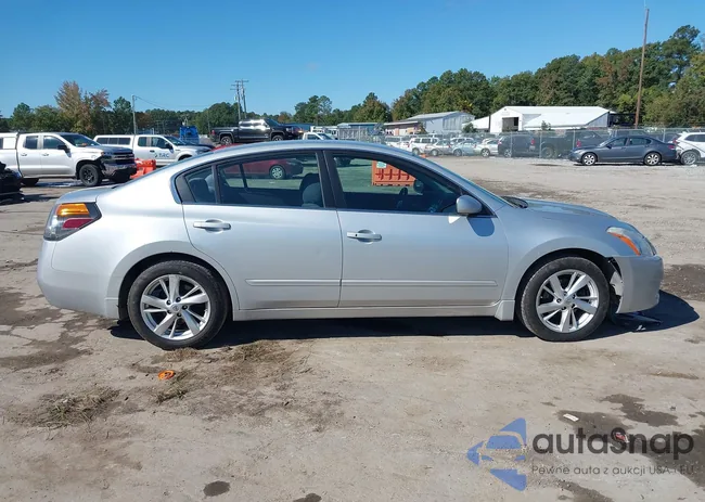 1N4AL2AP2AC175696: 43386088