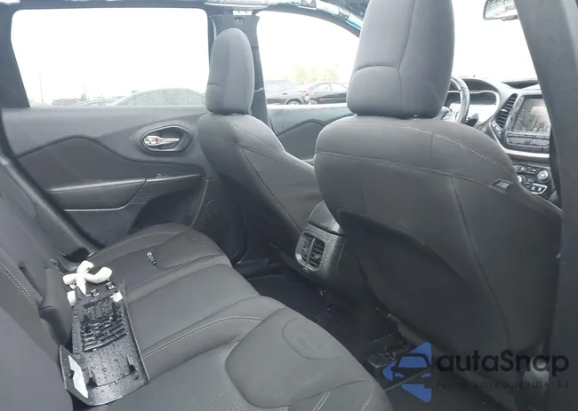 1C4PJLCBXGW190892: 43386100