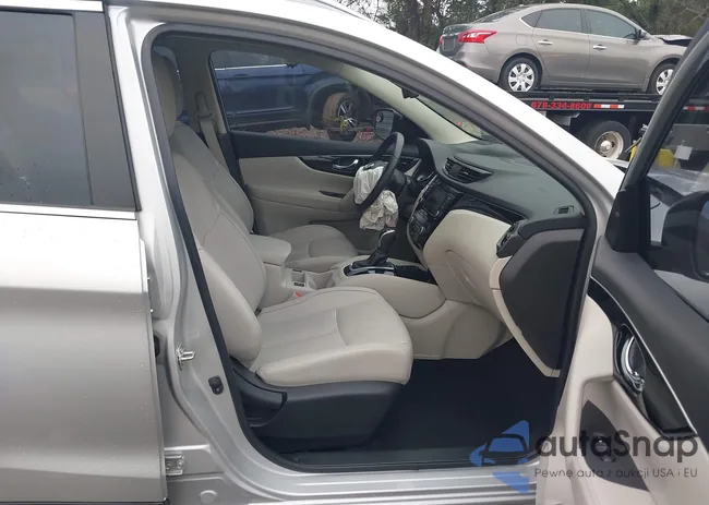 JN1BJ1CP4KW528941: 43386197