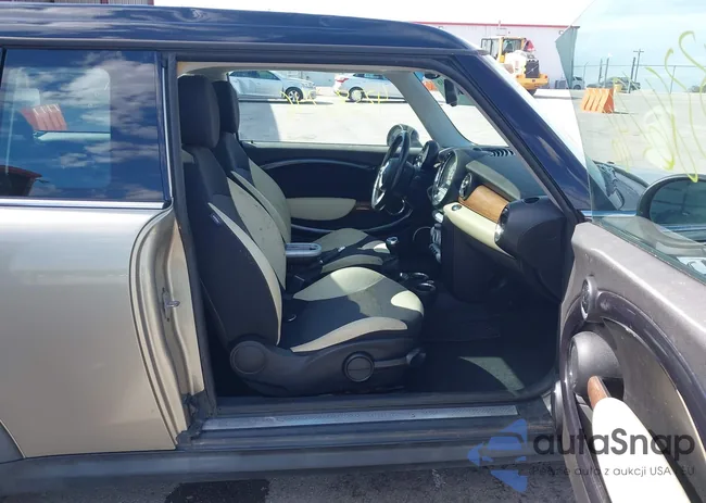 WMWMM33549TP74789: 43386246