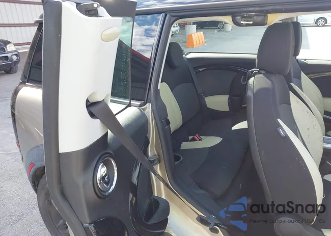 WMWMM33549TP74789: 43386246