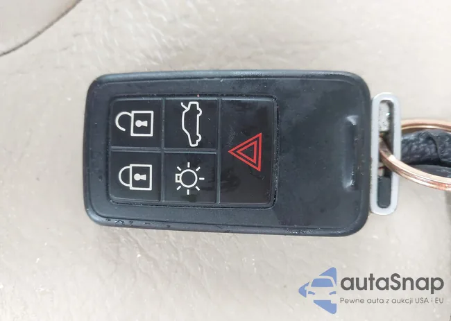 YV4940DZ0C2292159: 43385332