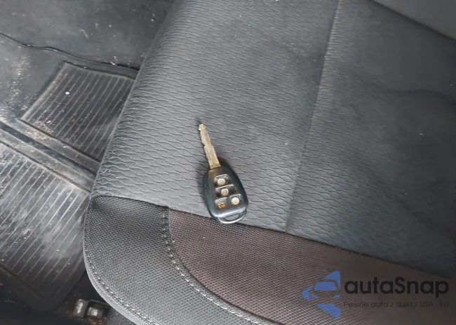 2T1BURHE3HC810645: 43385650