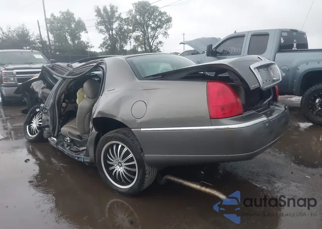 1LNHM82W83Y687270: 43386669