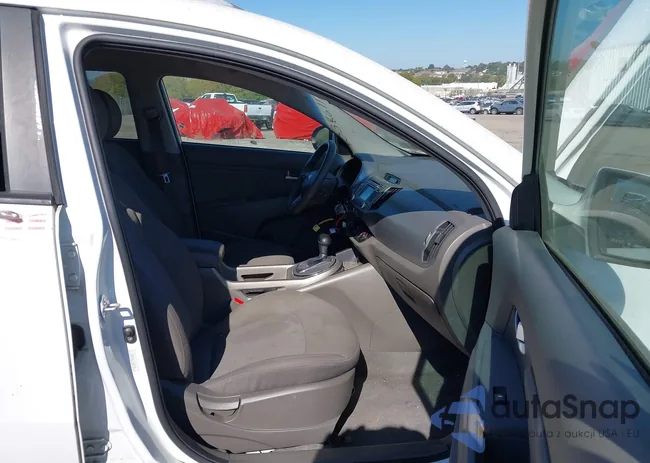 KNDPB3AC7E7582728: 43386717