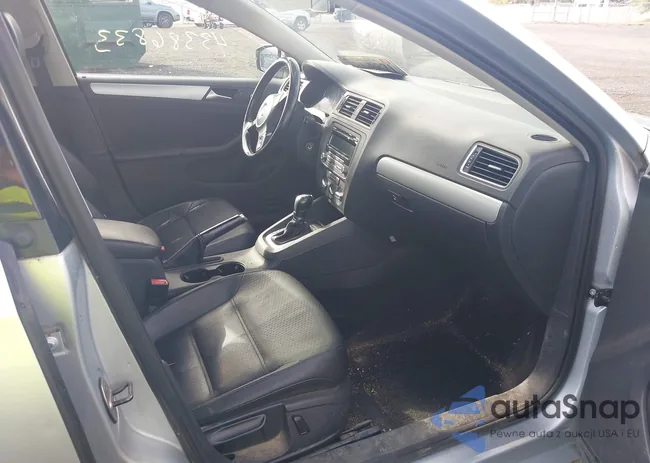 3VWDP7AJ0DM419091: 43386833