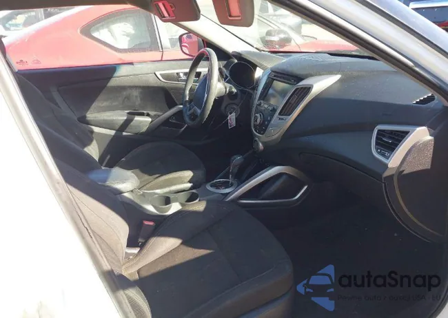 KMHTC6AD1GU288392: 43386952