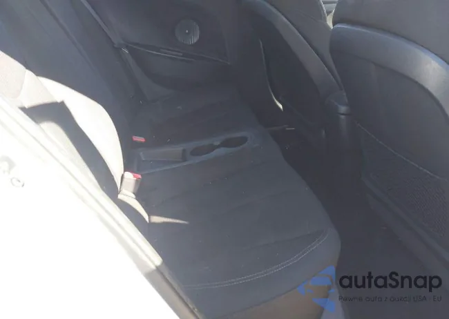 KMHTC6AD1GU288392: 43386952