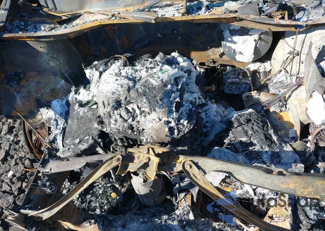 2C4RC1BG7GR215342: 43386986