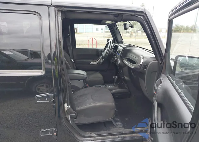 1C4HJWEGXEL237495: 43386989