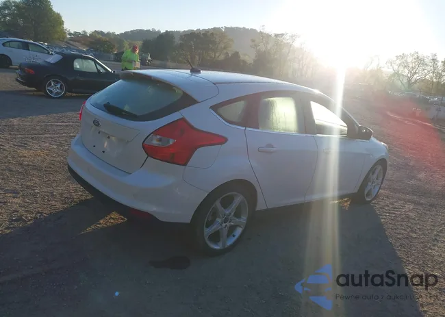 1FAHP3N28CL308942: 43386285