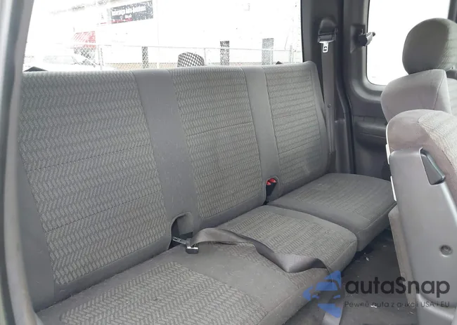 1FTRX17W72NB13646: 43386332