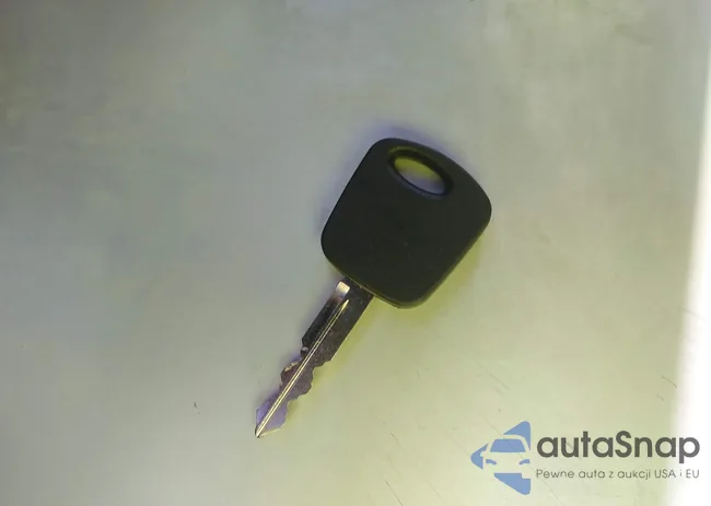 1FTRX17W72NB13646: 43386332