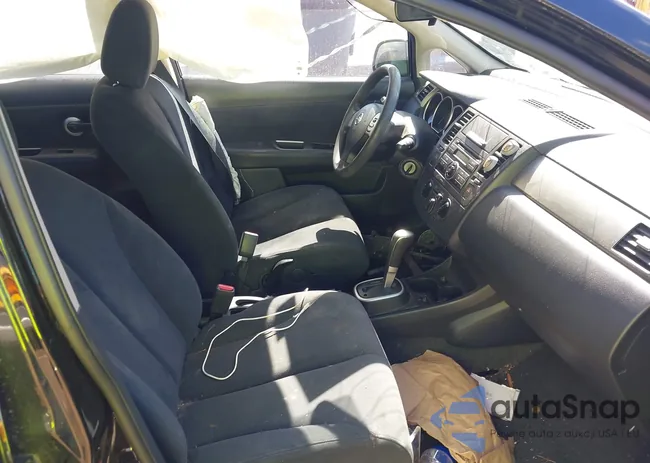 3N1BC13E78L364754: 43386344