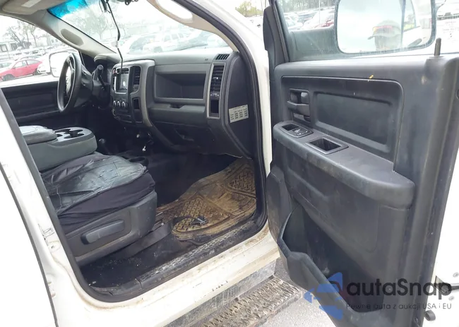 3C6TR5HT8DG568942: 43386414