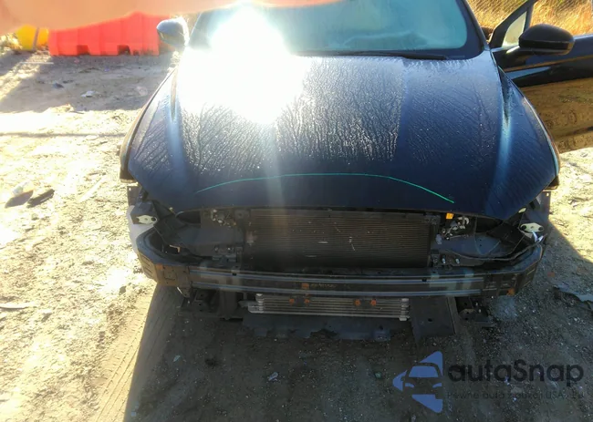 3FA6P0LU0HR381693: 43386438