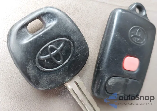 4T1BF28K0XU081170: 43386469