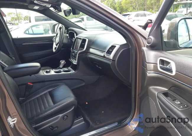 1C4RJFBG7JC204666: 43386524