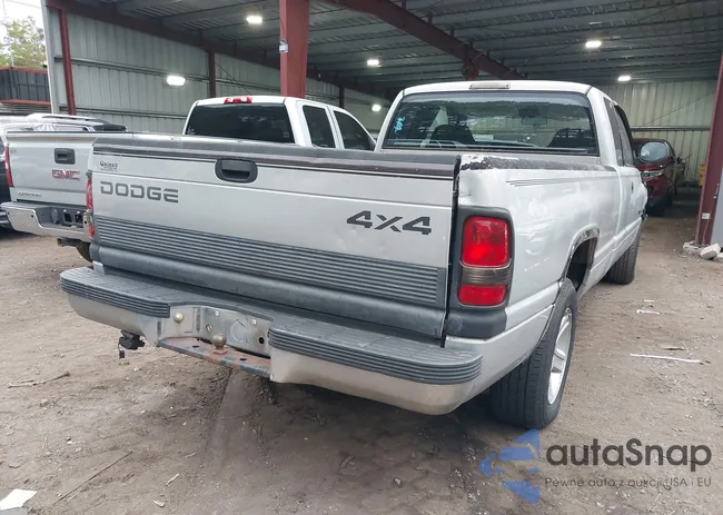 3B7HC13Y4XG218031: 43386558