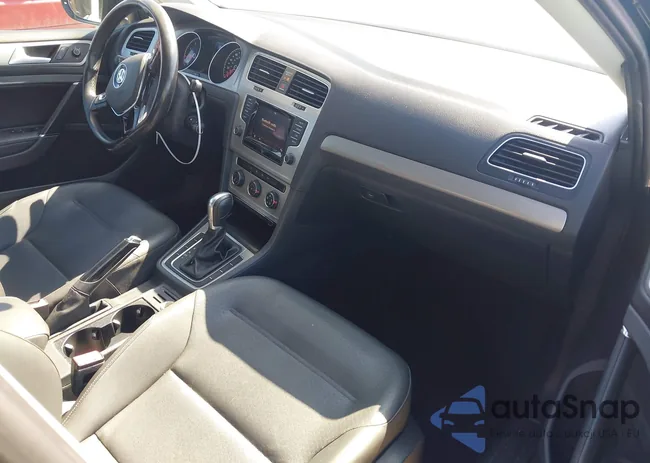 3VWC17AU0FM517547: 43386584