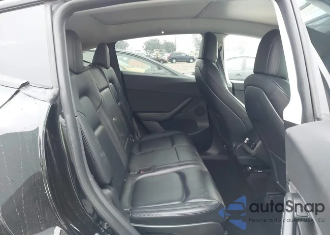 5YJYGAEE3MF194474: 43386604