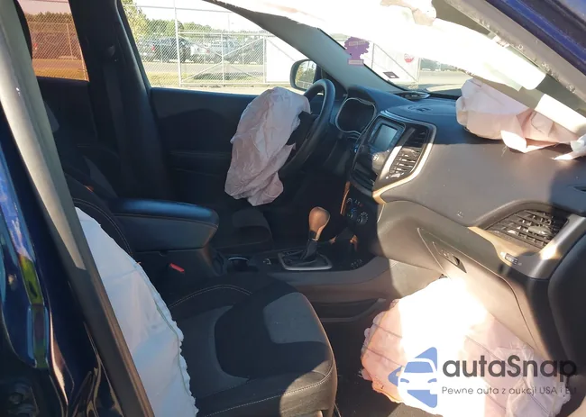 1C4PJLAB8EW181110: 43387948