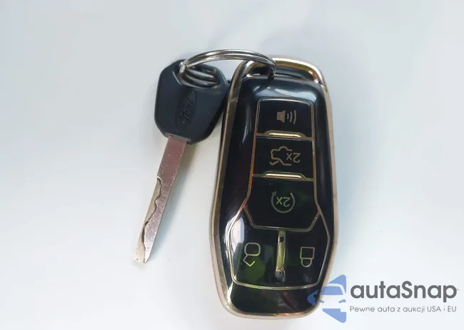 3FA6P0K97ER258319: 43388153