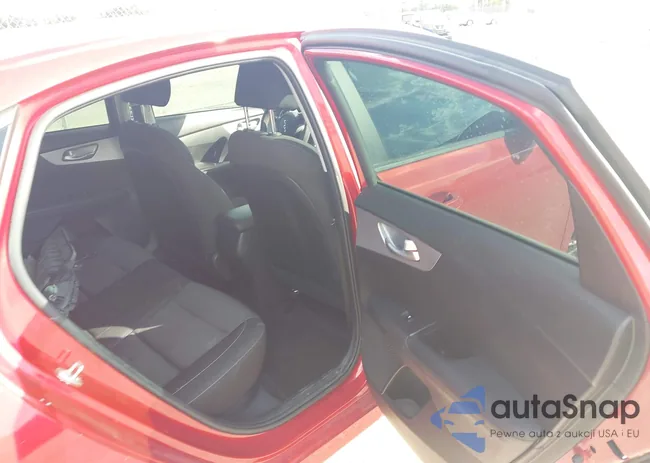 3KPF24ADXRE744156: 43388216