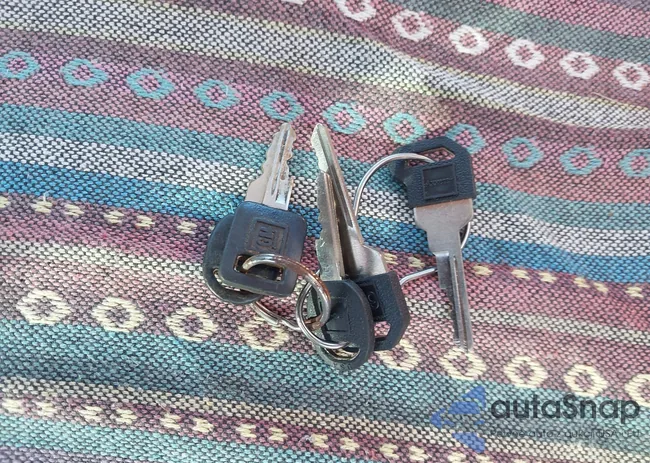 1GCEC14Z3PZ170144: 43388241