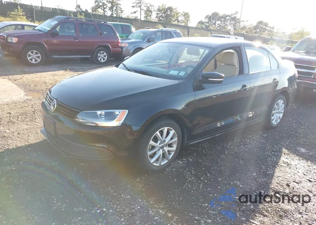 3VWDZ7AJ8BM325791: 43387262