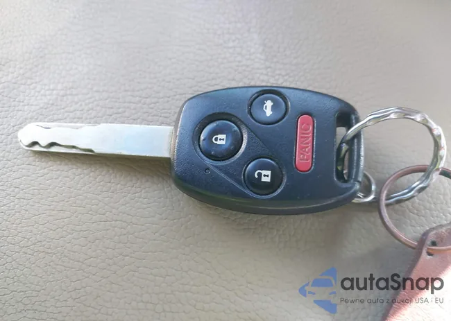 1HGCP3F85AA006686: 43387310