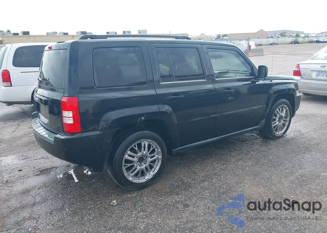 1J8FT28W28D760935: 43387374