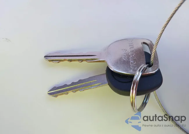 1G1ND52F65M193238: 43388752