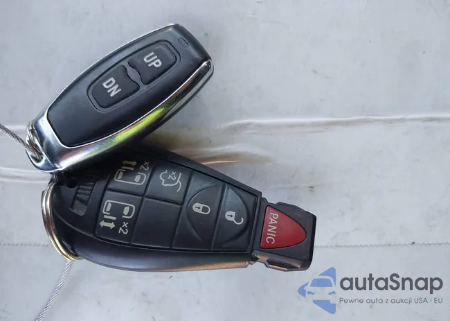 2C4RC1BGXDR636239: 43388786