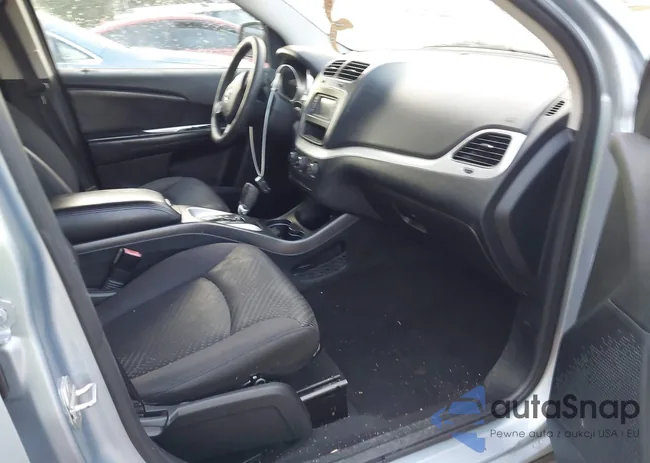 3C4PDCBB5DT556817: 43388905