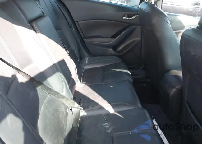 3MZBN1L36JM254846: 43389134