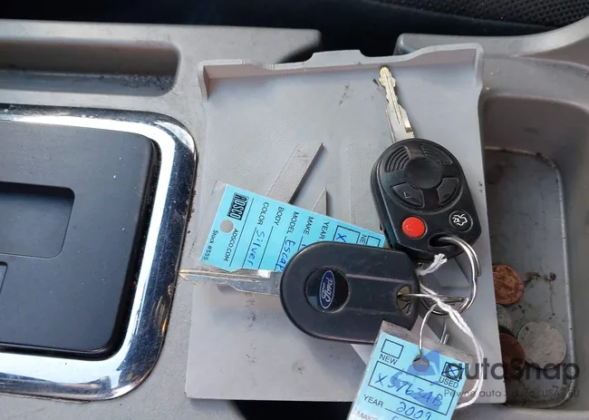 1FMCU03G49KB54508: 43388539