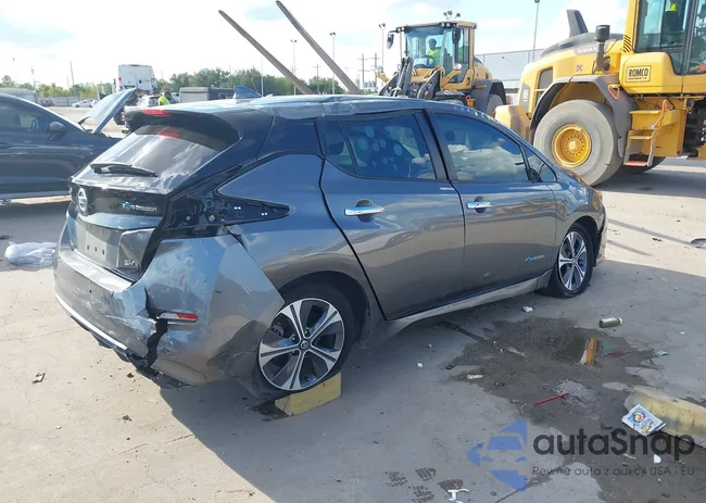 1N4AZ1CP5JC308022: 43388602