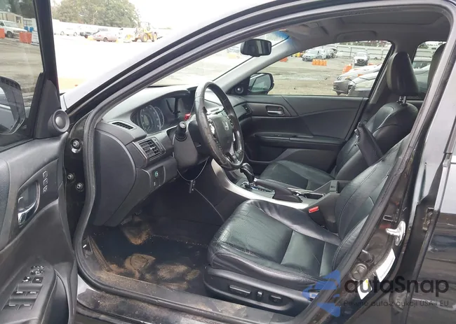 1HGCR3F95DA042482: 43389711