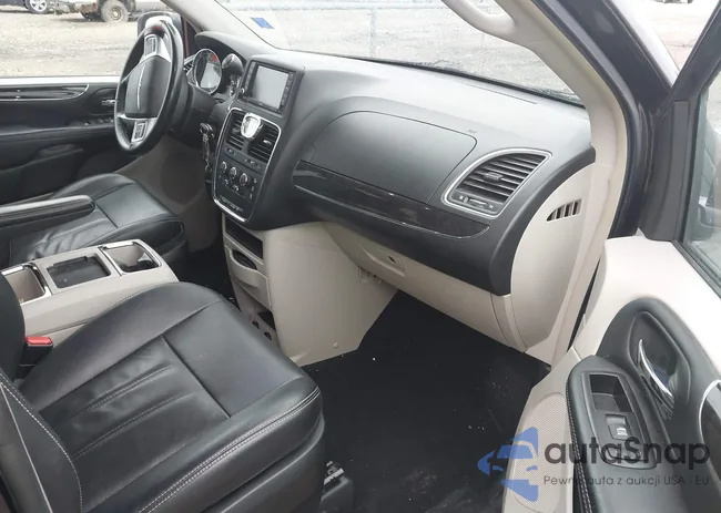 2C4RC1AG5FR676264: 43389839